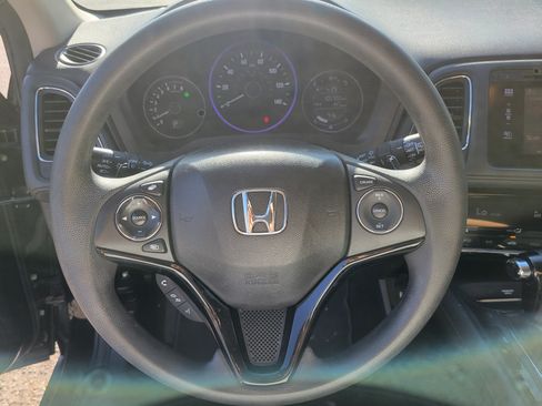 Used 2016 Honda HR-V EX image 10