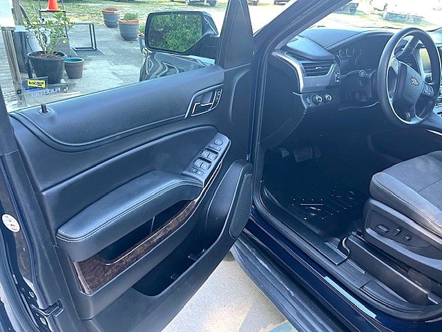 Used 2018 Chevrolet Tahoe AWD/4WD image 15