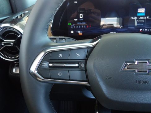 Used 2026 Chevrolet Equinox FWD ACTIV image 26
