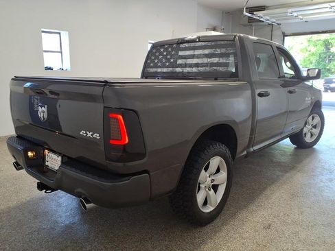 Used 2015 RAM 1500 Express AWD/4WD image 4