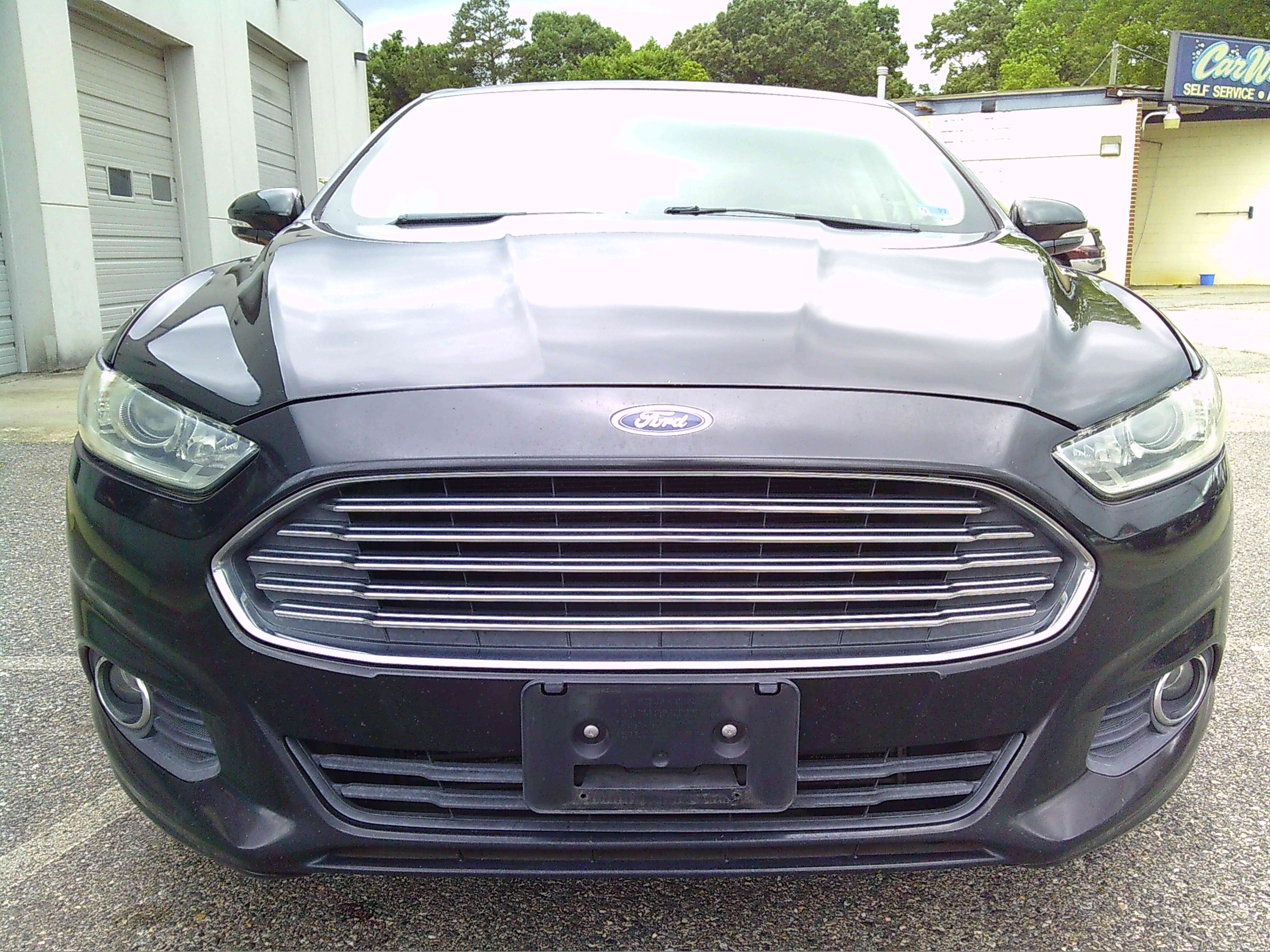 Used 2013 Ford Fusion SE FWD image 2