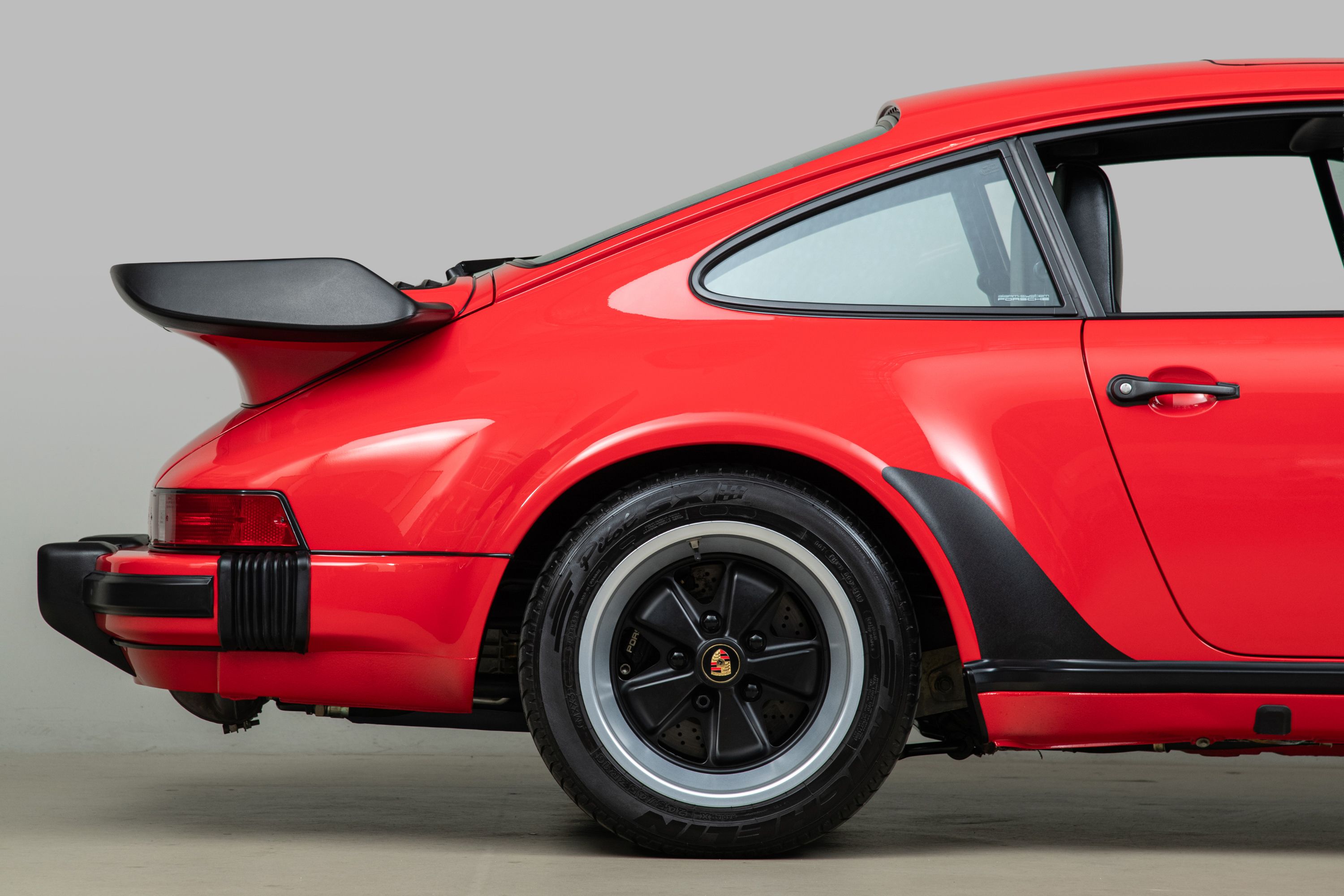 Used 1988 Porsche 911 Turbo Coupe RWD image 63