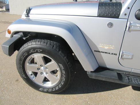 Used 2008 Jeep Wrangler Sahara image 6