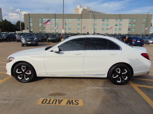 Used 2015 Mercedes-Benz C 300 4MATIC Sedan image 5