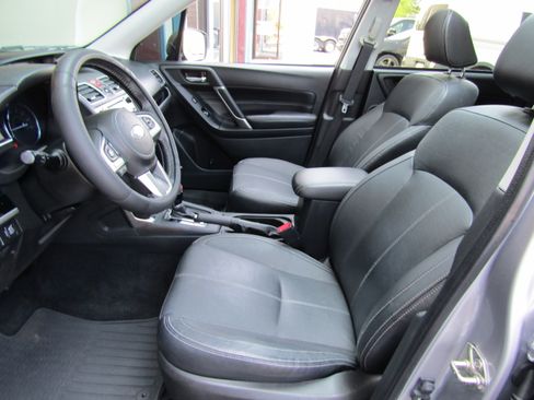 Used 2017 Subaru Forester 2.5i Touring image 9
