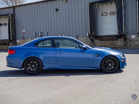 Used 2013 BMW M3 Competition image 24