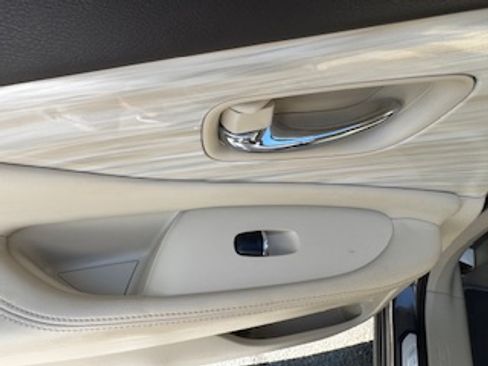 Used 2015 Nissan Murano image 12