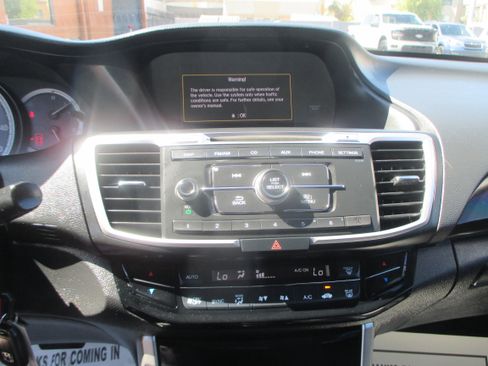 Used 2017 Honda Accord LX Special Edition image 5