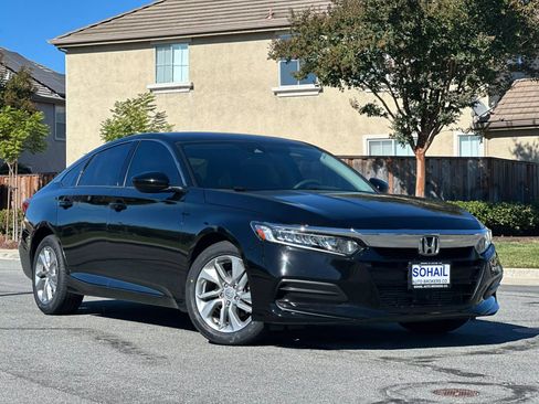 Used 2020 Honda Accord LX image 4