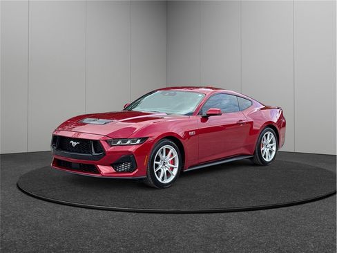 Used 2024 Ford Mustang GT Premium image 4