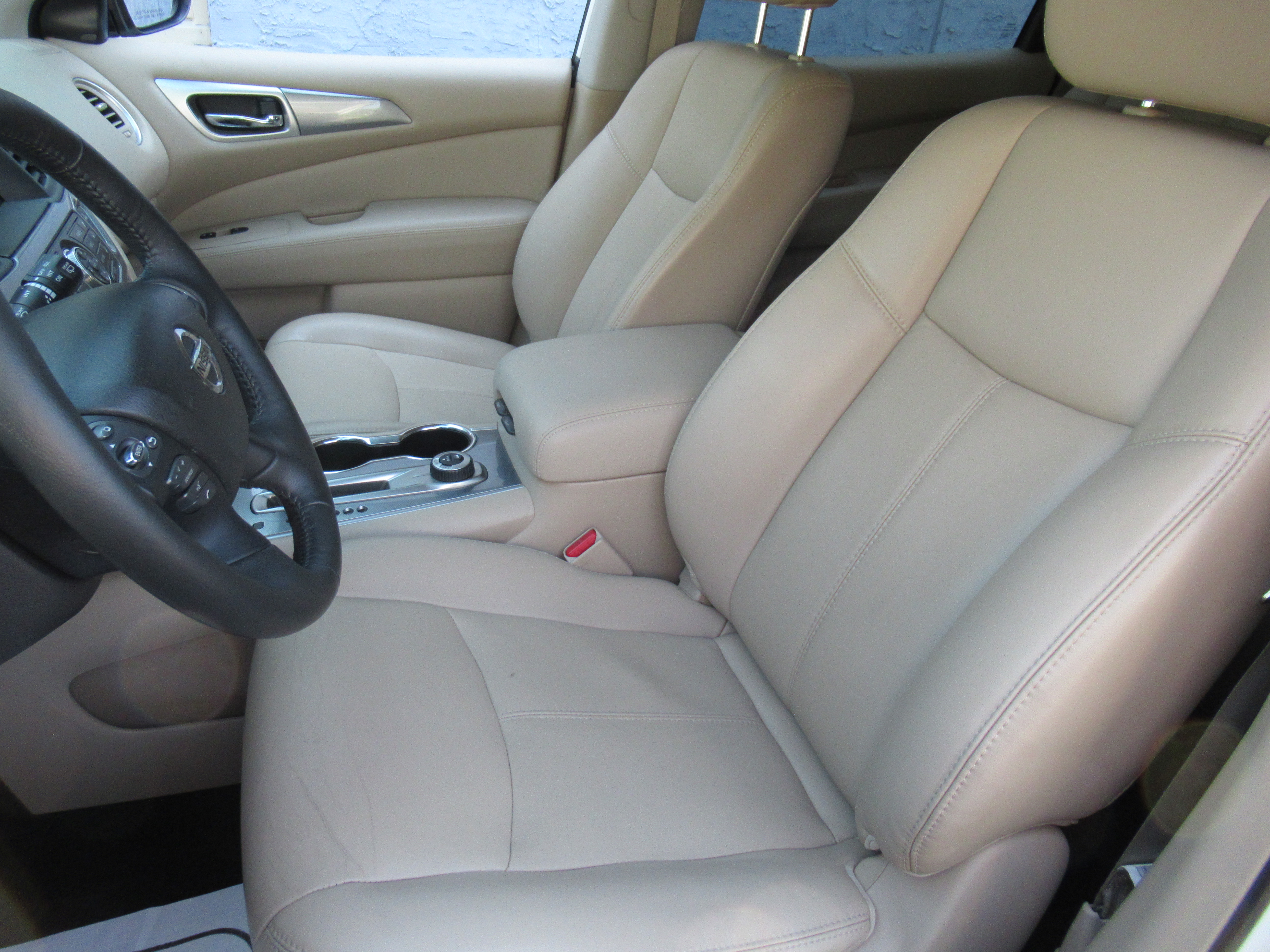Used 2018 Nissan Pathfinder 4WD SL image 18