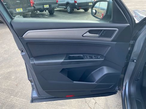 Used 2020 Volkswagen Atlas Cross Sport S image 14