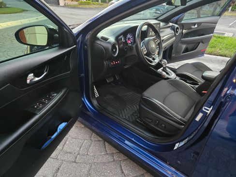 Used 2021 Kia Forte GT-Line image 12