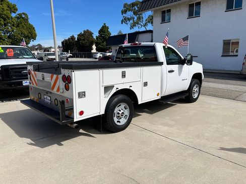 Used 2011 GMC Sierra 2500 W/T image 4