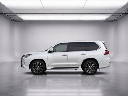 Used 2019 Lexus LX 570 4WD image 9