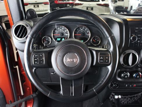 Used 2014 Jeep Wrangler Unlimited Sport image 6