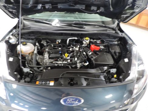 Used 2022 Ford Escape SE image 17
