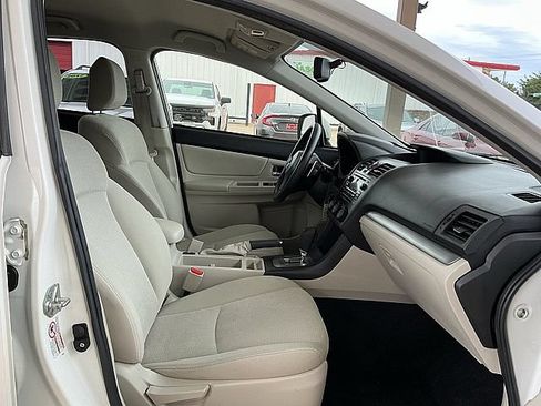 Used 2014 Subaru XV Crosstrek 2.0i Premium AWD/4WD image 11