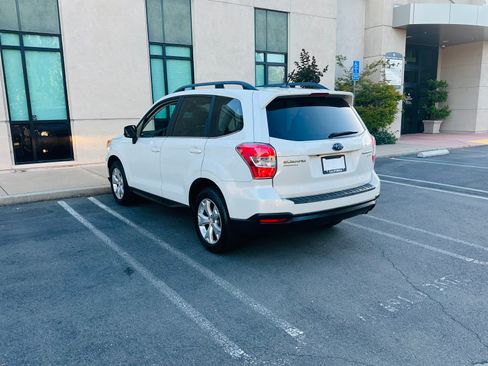 Used 2014 Subaru Forester 2.5i Limited AWD/4WD image 8