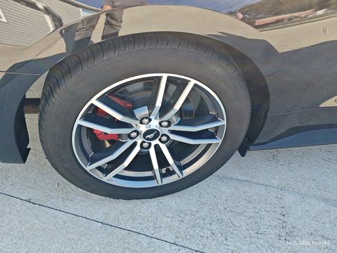 Used 2016 Ford Mustang GT image 29