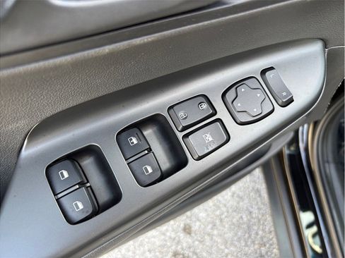 Used 2020 Hyundai Kona SE image 17