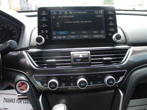 Used 2019 Honda Accord 1.5T Sport Special Edition image 6