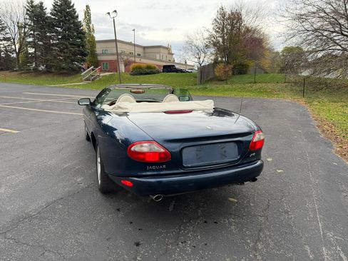 Used 1998 Jaguar XK8 image 9