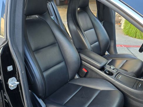 Used 2014 Mercedes-Benz CLA 250 image 19