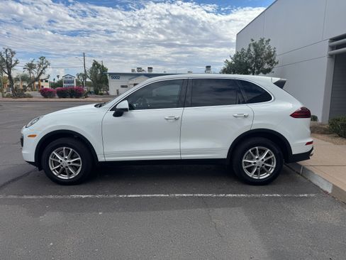 Used 2016 Porsche Cayenne image 6