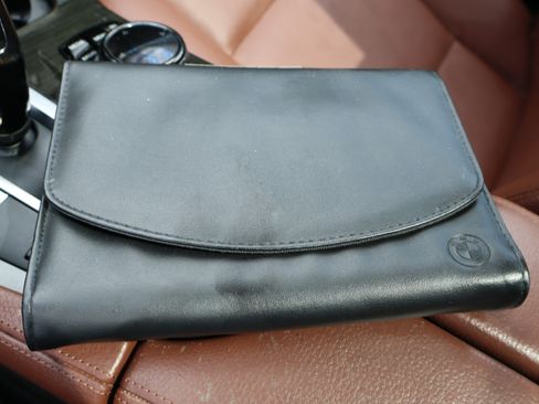 Used 2015 BMW 528i xDrive image 32