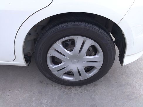 Used 2010 Honda Fit LX image 27