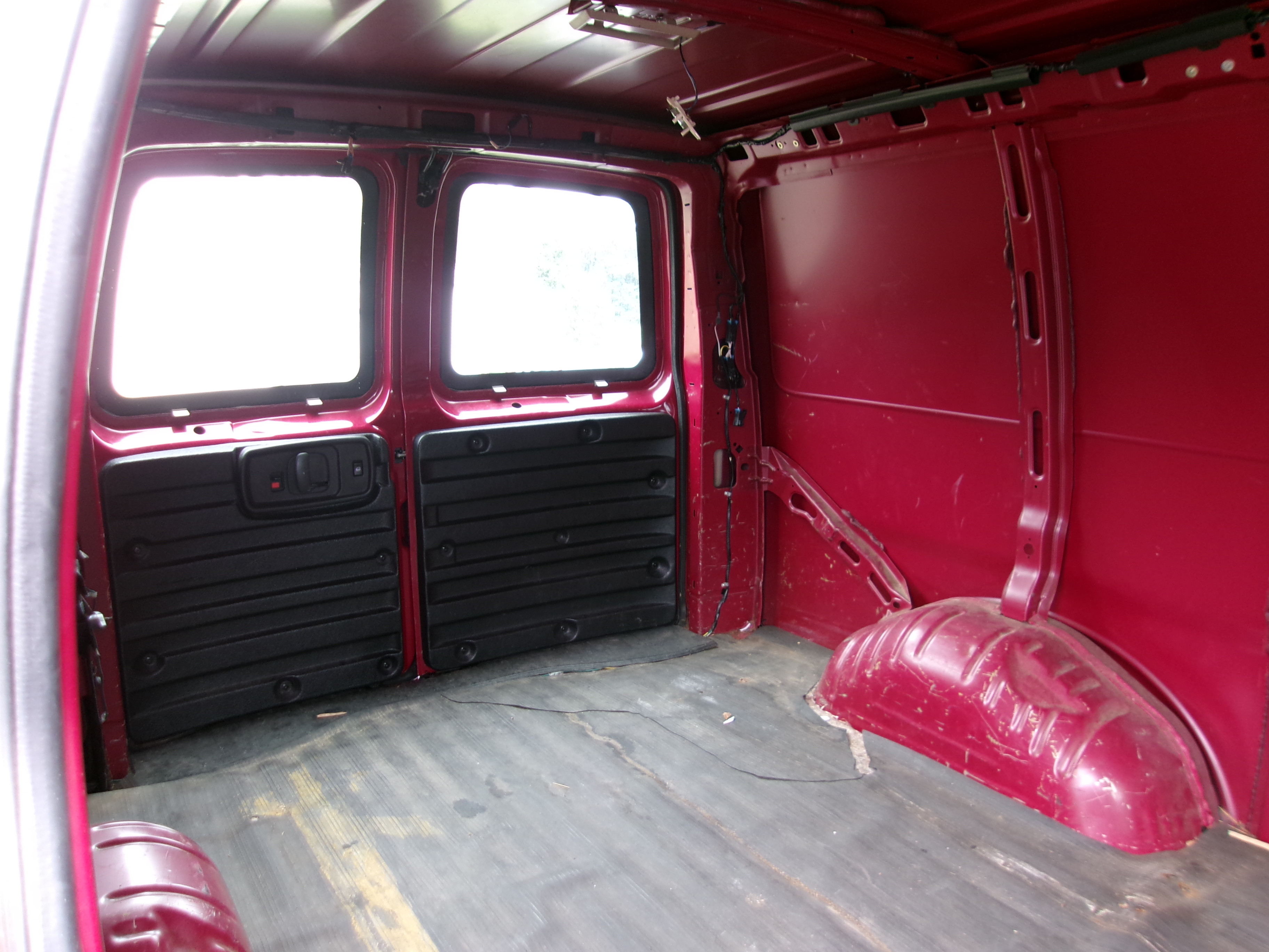 Used 2009 Chevrolet Express 2500 RWD image 5