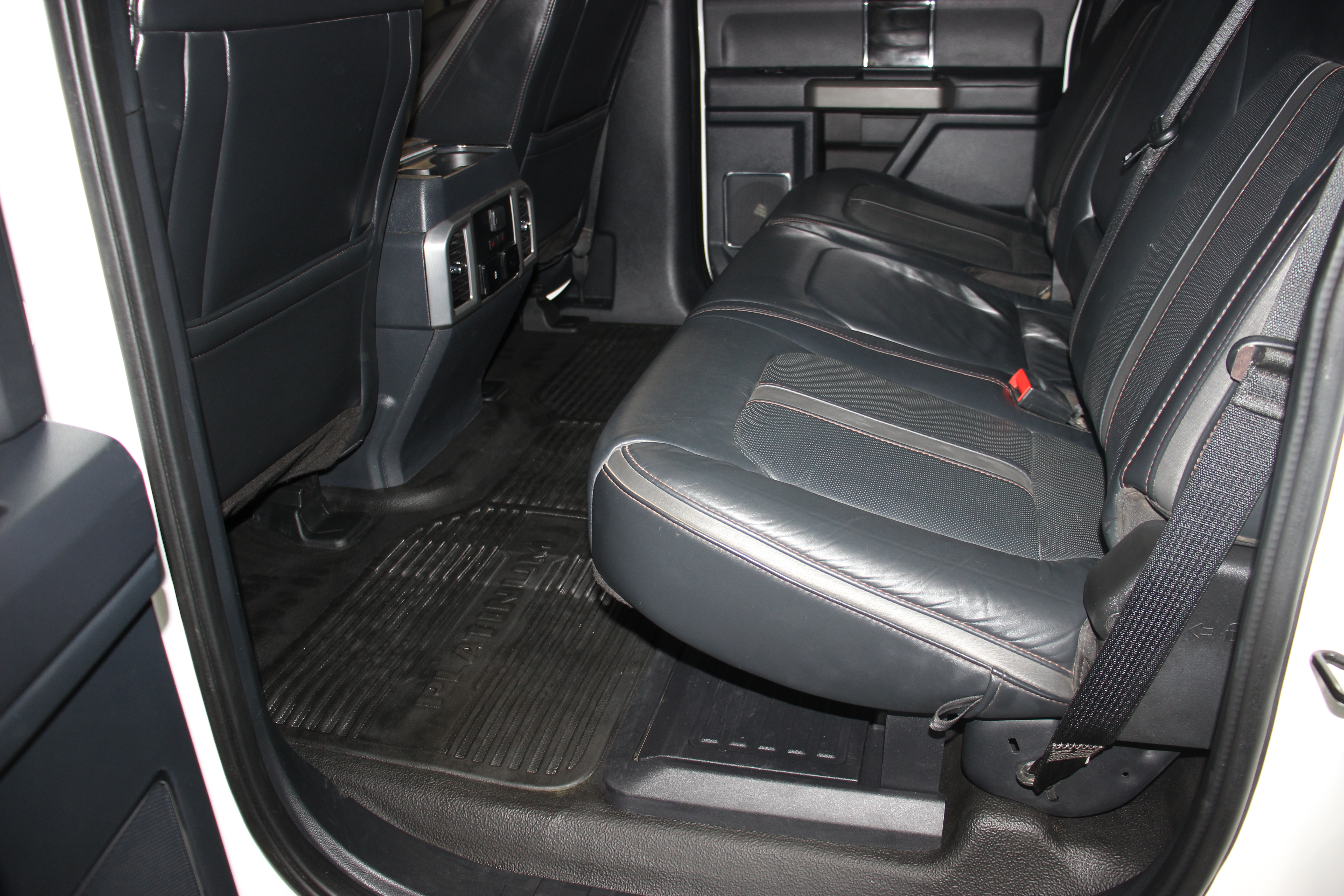 Used 2022 Ford F350 4x4 Crew Cab Super Duty image 24