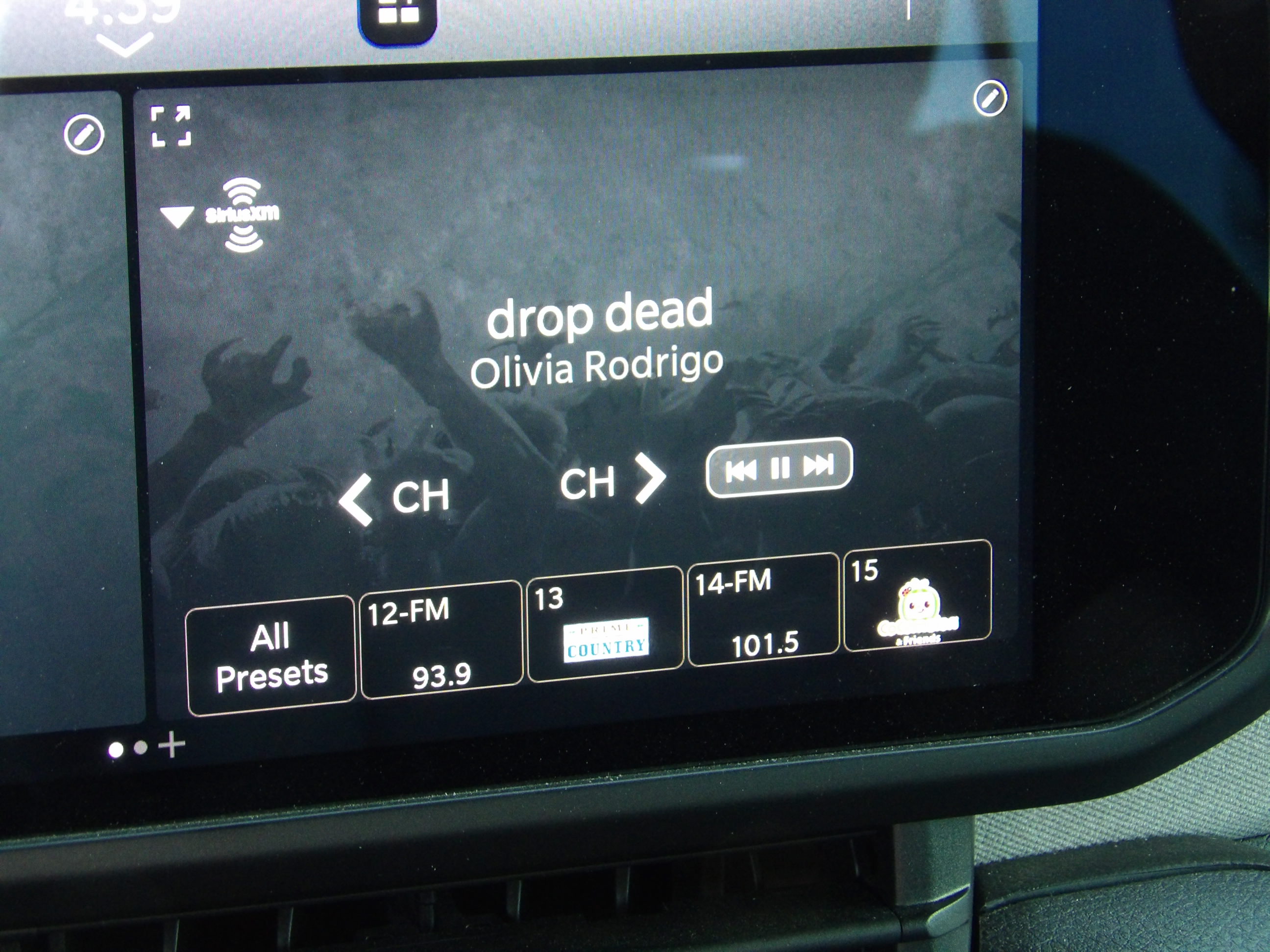 Used 2026 Jeep Wrangler 4WD Unlimited Sport image 32