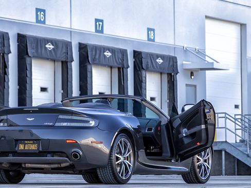 Used 2010 Aston Martin V8 Vantage image 2