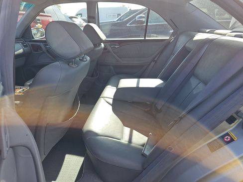 Used 2002 Mercedes-Benz E 320 image 5