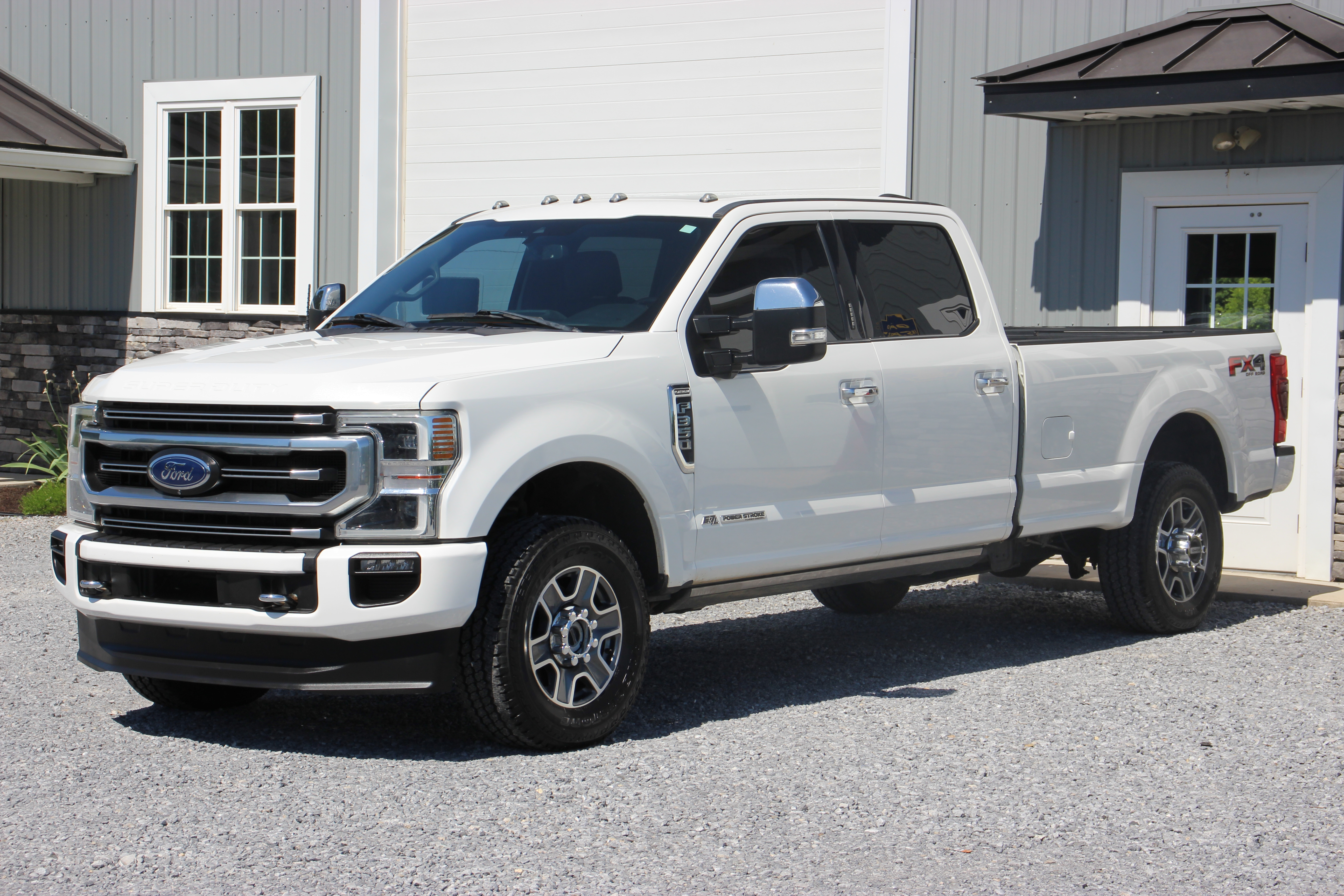 Used 2022 Ford F350 4x4 Crew Cab Super Duty image 3
