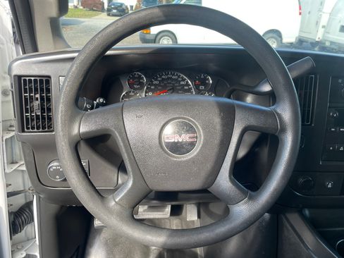 Used 2017 GMC Savana 2500 image 14
