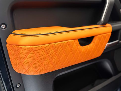 Used 2026 Land Rover Defender 110 X-Dynamic SE image 7