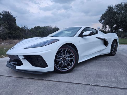 Used 2025 Chevrolet Corvette w/1LT image 1