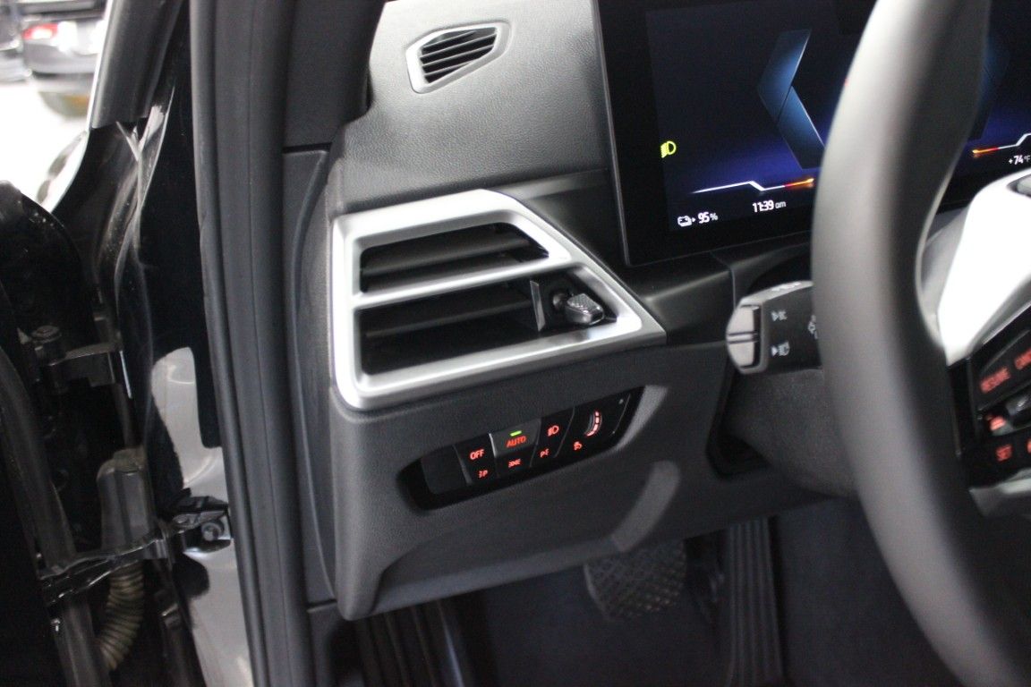 Used 2025 BMW i4 eDrive40 RWD image 16