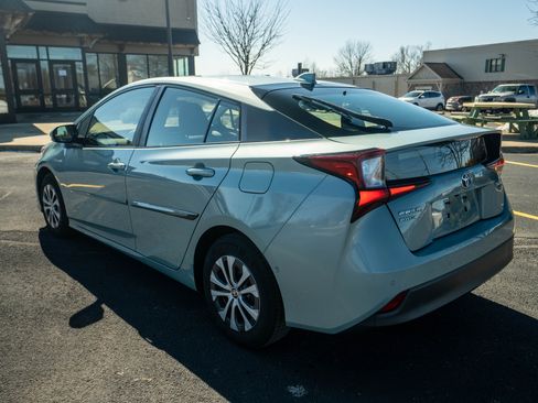 Used 2020 Toyota Prius image 6
