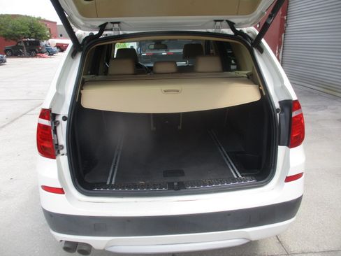 Used 2014 BMW X3 xDrive28i image 11