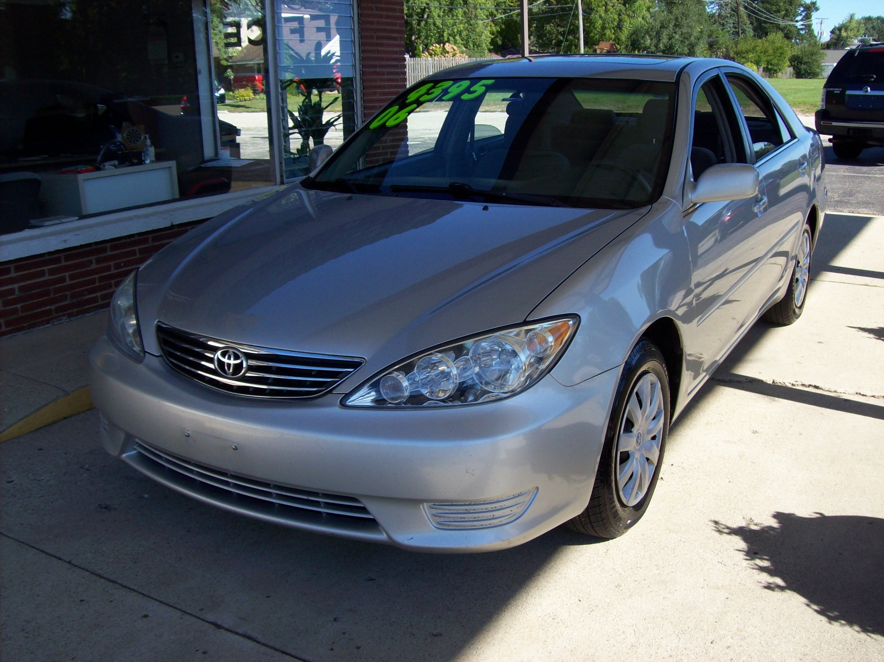 Used 2006 Toyota Camry LE Sedan 4D FWD image 1
