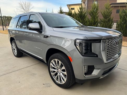 Used 2024 GMC Yukon Denali image 1