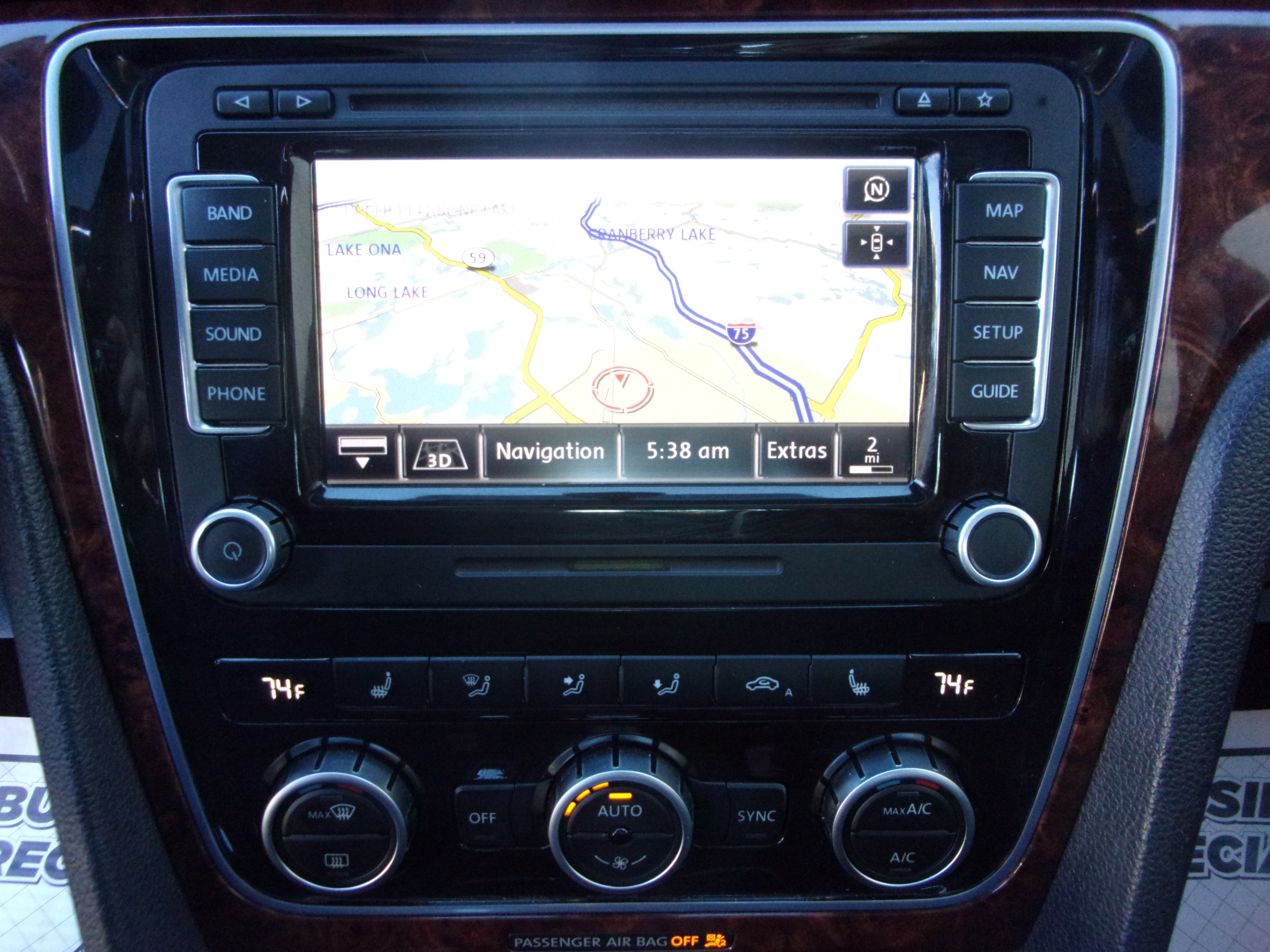 Used 2013 Volkswagen Passat TDI SEL Premium FWD image 10