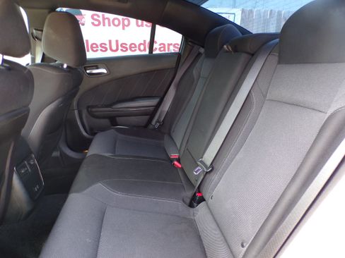 Used 2019 Dodge Charger SXT image 7