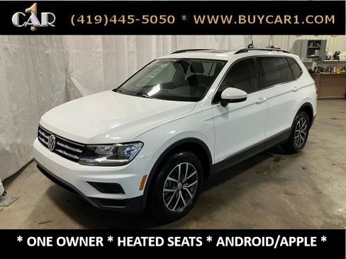 Used 2020 Volkswagen Tiguan SE image 1