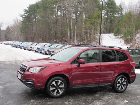 Used 2018 Subaru Forester 2.5i Premium image 3