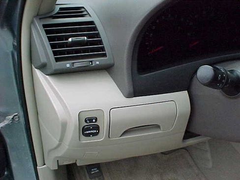 Used 2009 Toyota Camry XLE image 26